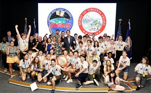 Governor and First Lady with group of students