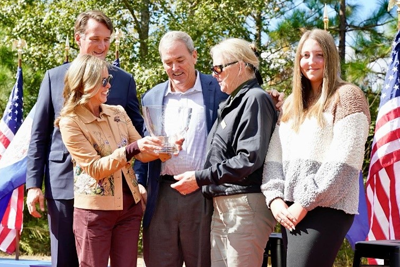 Governor and First Lady present the Spirit of Virginia Award to the Wildlife Foundation of Virginia in Chesapeake, VA